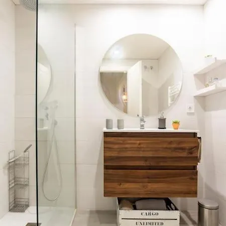 Precioso Bajo Recien Reformado Primera Linea Playa *