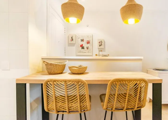 Increible Bajo Con Jardin Primera Linea Playa * Estepona