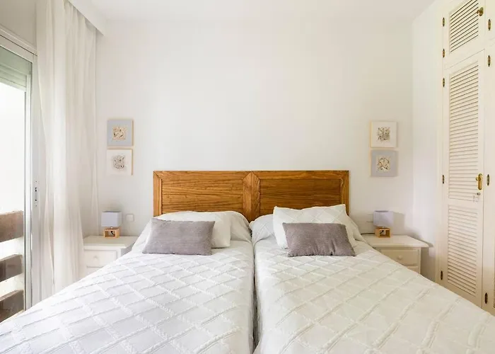 Increible Bajo Con Jardin Primera Linea Playa Apartment Estepona