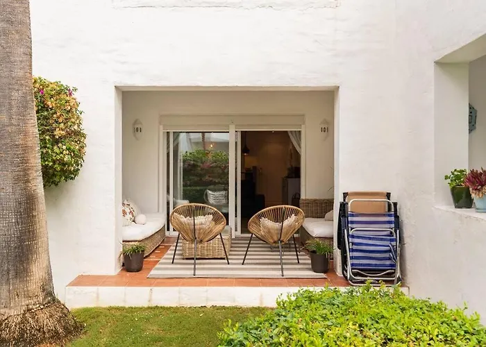 Increible Bajo Con Jardin Primera Linea Playa Apartment Estepona