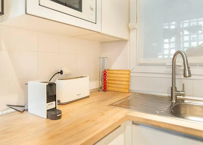 Increible Bajo Con Jardin Primera Linea Playa Apartment *