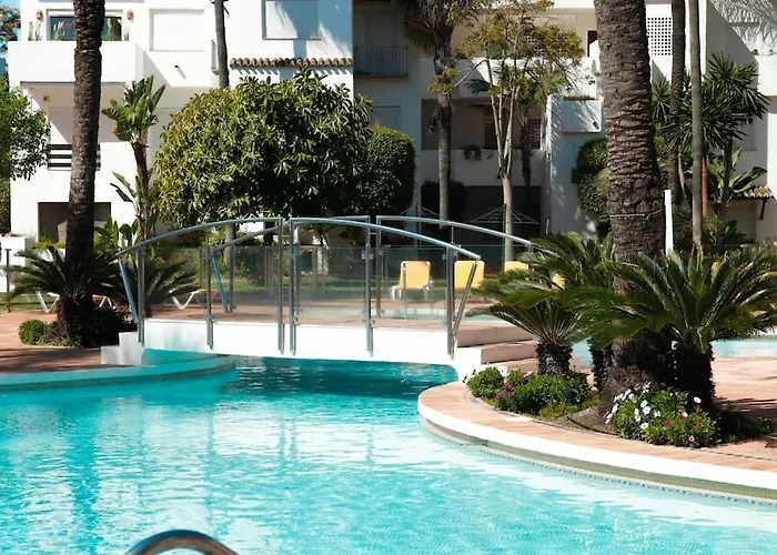 Increible Bajo Con Jardin Primera Linea Playa