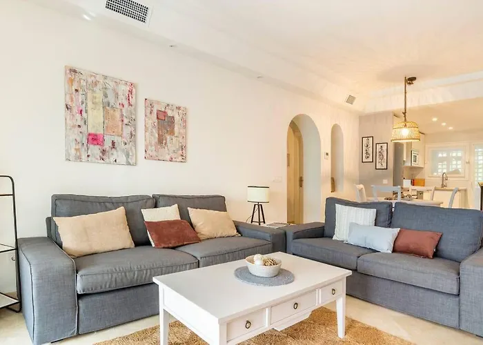 Increible Bajo Con Jardin Primera Linea Playa Apartment