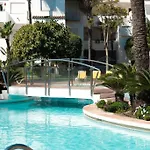 Increible Bajo Con Jardin Primera Linea Playa