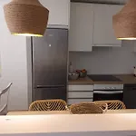 Increible Bajo Con Jardin Primera Linea Playa Apartament
