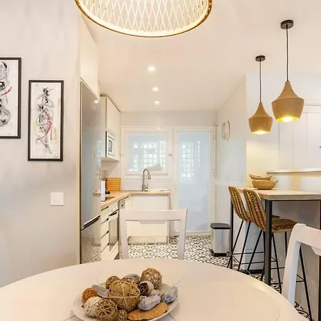 Precioso Bajo Recien Reformado Primera Linea Playa * Estepona