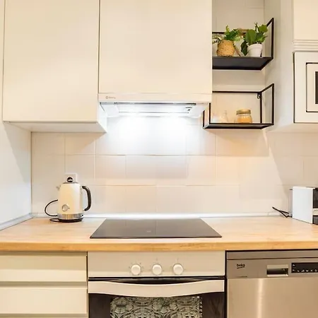 Precioso Bajo Recien Reformado Primera Linea Playa Apartman