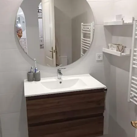 Precioso Bajo Recien Reformado Primera Linea Playa *