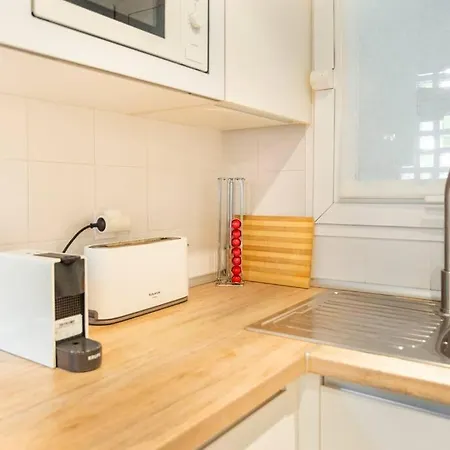 Precioso Bajo Recien Reformado Primera Linea Playa Apartman *