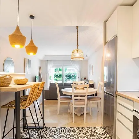 Precioso Bajo Recien Reformado Primera Linea Playa *