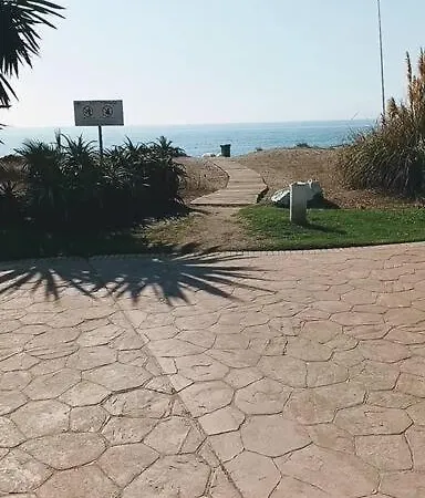 Increible Bajo Con Jardin Primera Linea Playa Appartement