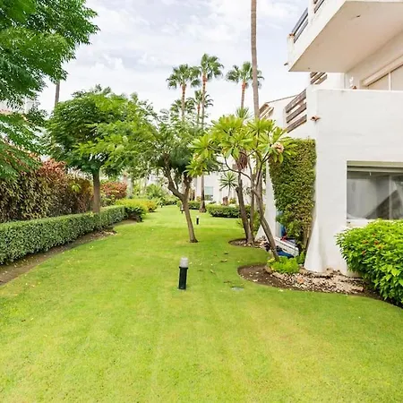 アパート Increible Bajo Con Jardin Primera Linea Playa *