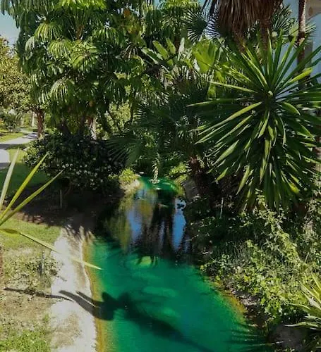 アパート Increible Bajo Con Jardin Primera Linea Playa *